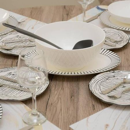 Strata Deluxe Apt. Tesalonika Bagian luar foto